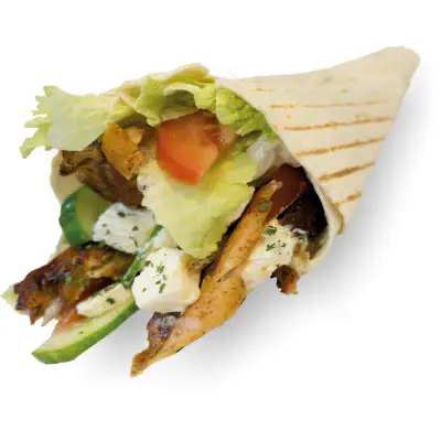 Kebab w tortilli, z serem feta, pomidorem i ogórkiem